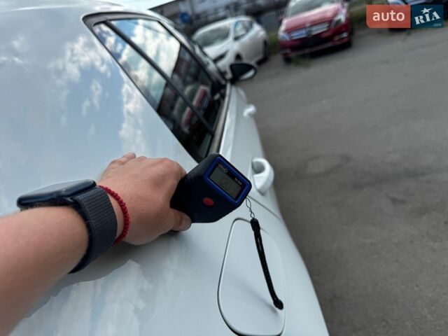 Білий Фольксваген e-Golf, об'ємом двигуна 0 л та пробігом 119 тис. км за 12800 $, фото 35 на Automoto.ua