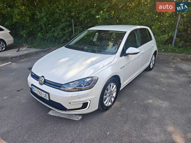 Білий Фольксваген e-Golf, об'ємом двигуна 0 л та пробігом 61 тис. км за 13450 $, фото 4 на Automoto.ua