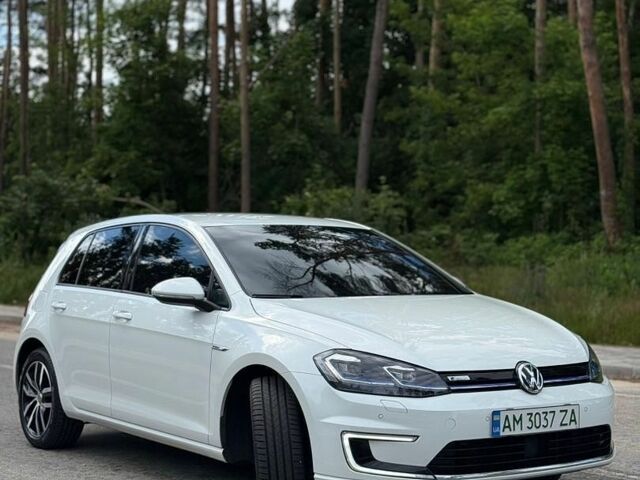 Белый Фольксваген e-Golf, объемом двигателя 0 л и пробегом 116 тыс. км за 14100 $, фото 1 на Automoto.ua