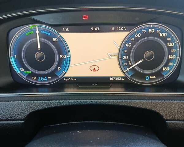 Белый Фольксваген e-Golf, объемом двигателя 0 л и пробегом 167 тыс. км за 12900 $, фото 7 на Automoto.ua