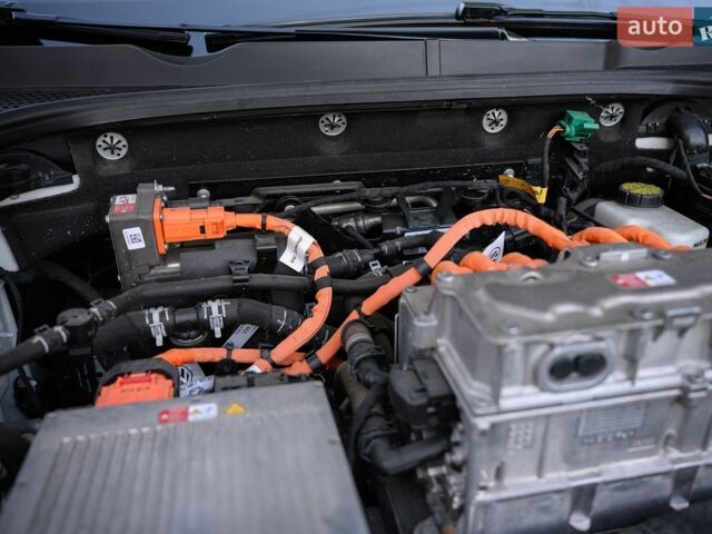 Белый Фольксваген e-Golf, объемом двигателя 0 л и пробегом 139 тыс. км за 11900 $, фото 16 на Automoto.ua