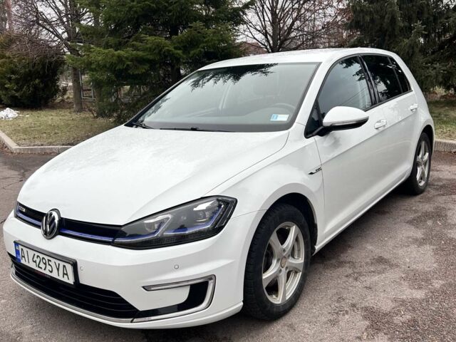 Білий Фольксваген e-Golf, об'ємом двигуна 0 л та пробігом 90 тис. км за 13000 $, фото 2 на Automoto.ua