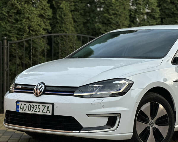 Білий Фольксваген e-Golf, об'ємом двигуна 0 л та пробігом 89 тис. км за 16999 $, фото 9 на Automoto.ua