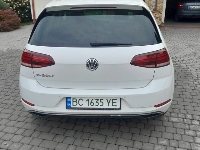 Білий Фольксваген e-Golf, об'ємом двигуна 0 л та пробігом 150 тис. км за 11400 $, фото 2 на Automoto.ua