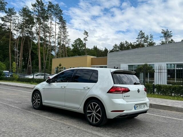 Белый Фольксваген e-Golf, объемом двигателя 0 л и пробегом 116 тыс. км за 14100 $, фото 5 на Automoto.ua