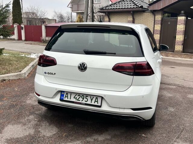 Білий Фольксваген e-Golf, об'ємом двигуна 0 л та пробігом 90 тис. км за 13000 $, фото 6 на Automoto.ua