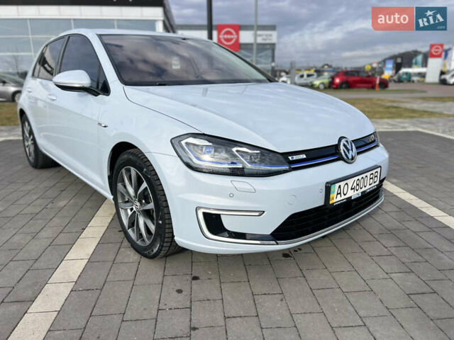 Білий Фольксваген e-Golf, об'ємом двигуна 0 л та пробігом 83 тис. км за 12800 $, фото 4 на Automoto.ua