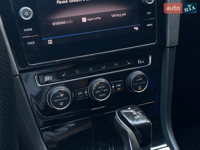 Білий Фольксваген e-Golf, об'ємом двигуна 0 л та пробігом 110 тис. км за 13530 $, фото 28 на Automoto.ua