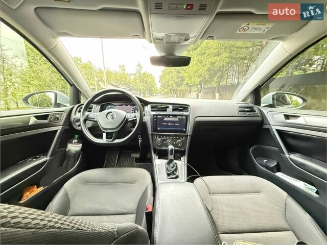 Білий Фольксваген e-Golf, об'ємом двигуна 0 л та пробігом 184 тис. км за 13600 $, фото 12 на Automoto.ua