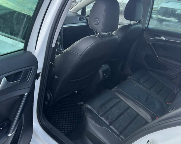 Білий Фольксваген e-Golf, об'ємом двигуна 0 л та пробігом 169 тис. км за 11900 $, фото 9 на Automoto.ua