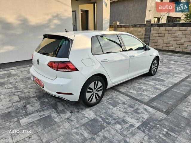Белый Фольксваген e-Golf, объемом двигателя 0 л и пробегом 65 тыс. км за 14000 $, фото 5 на Automoto.ua