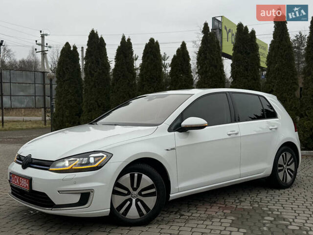 Белый Фольксваген e-Golf, объемом двигателя 0 л и пробегом 97 тыс. км за 11555 $, фото 5 на Automoto.ua