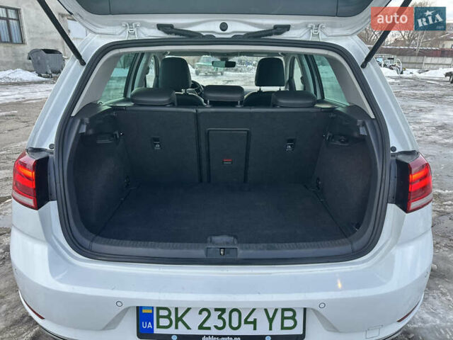 Білий Фольксваген e-Golf, об'ємом двигуна 0 л та пробігом 169 тис. км за 11900 $, фото 6 на Automoto.ua