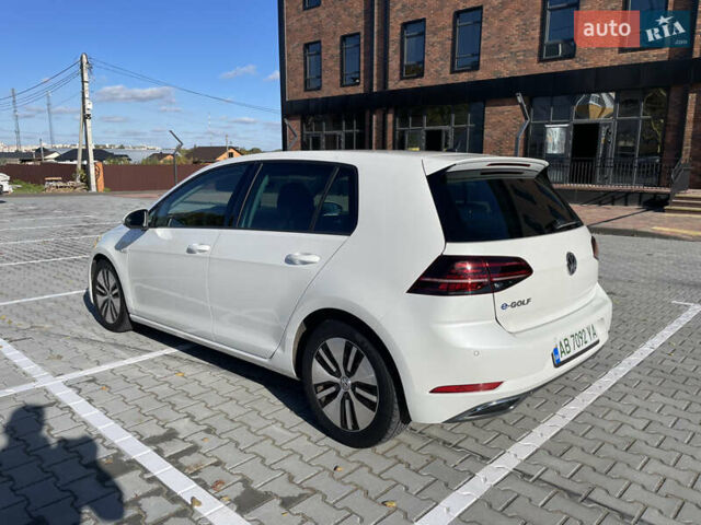 Белый Фольксваген e-Golf, объемом двигателя 0 л и пробегом 89 тыс. км за 14700 $, фото 18 на Automoto.ua