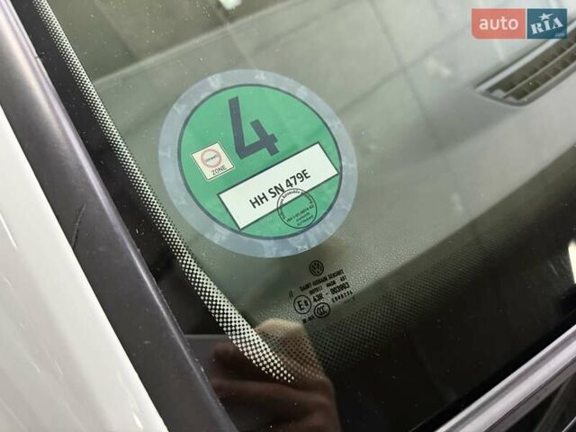 Білий Фольксваген e-Golf, об'ємом двигуна 0 л та пробігом 77 тис. км за 11000 $, фото 13 на Automoto.ua