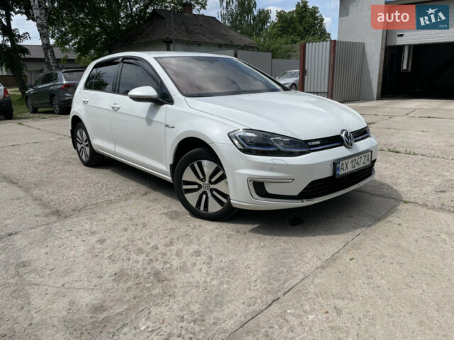 Білий Фольксваген e-Golf, об'ємом двигуна 0 л та пробігом 142 тис. км за 13999 $, фото 6 на Automoto.ua