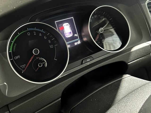 Білий Фольксваген e-Golf, об'ємом двигуна 0 л та пробігом 10100 тис. км за 9000 $, фото 1 на Automoto.ua