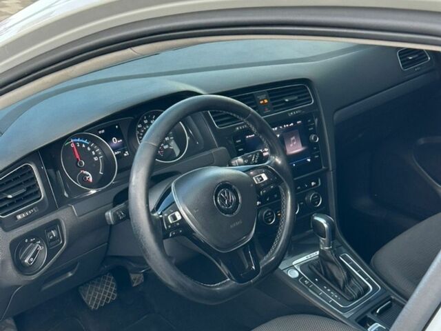 Білий Фольксваген e-Golf, об'ємом двигуна 0 л та пробігом 173 тис. км за 12499 $, фото 6 на Automoto.ua