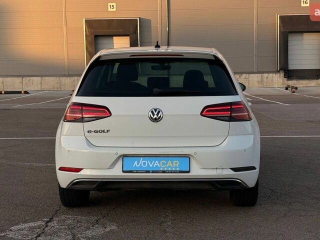 Белый Фольксваген e-Golf, объемом двигателя 0 л и пробегом 99 тыс. км за 13500 $, фото 9 на Automoto.ua