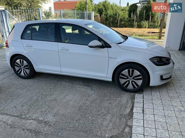 Білий Фольксваген e-Golf, об'ємом двигуна 0 л та пробігом 115 тис. км за 15900 $, фото 6 на Automoto.ua