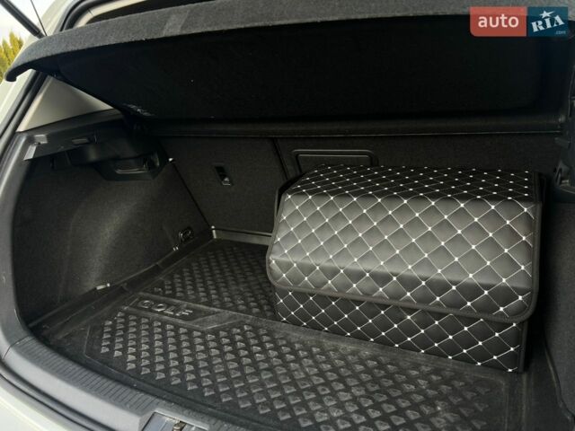 Білий Фольксваген e-Golf, об'ємом двигуна 0 л та пробігом 79 тис. км за 15200 $, фото 37 на Automoto.ua