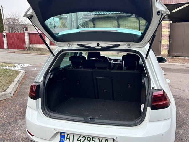 Білий Фольксваген e-Golf, об'ємом двигуна 0 л та пробігом 90 тис. км за 13000 $, фото 9 на Automoto.ua