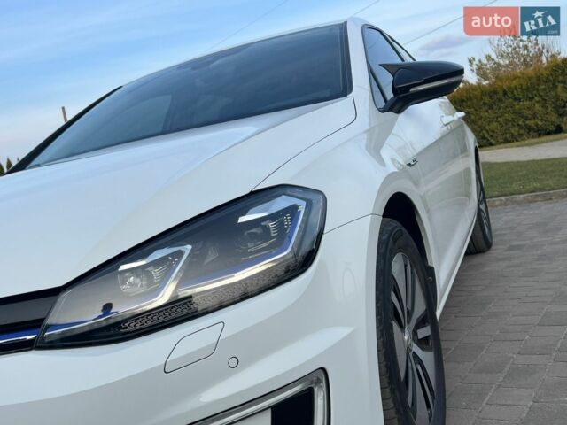 Білий Фольксваген e-Golf, об'ємом двигуна 0 л та пробігом 79 тис. км за 15200 $, фото 10 на Automoto.ua