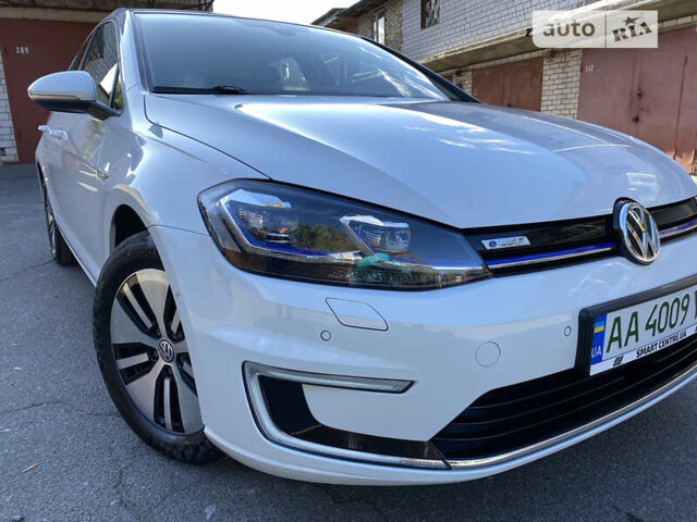 Білий Фольксваген e-Golf, об'ємом двигуна 0 л та пробігом 111 тис. км за 13500 $, фото 7 на Automoto.ua