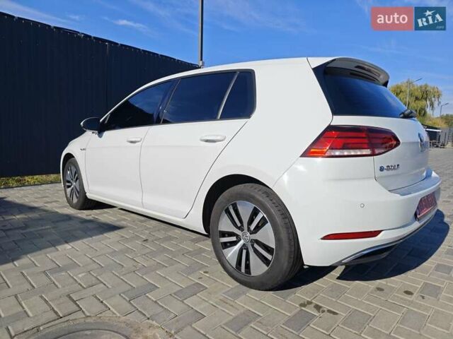 Білий Фольксваген e-Golf, об'ємом двигуна 0 л та пробігом 96 тис. км за 13150 $, фото 11 на Automoto.ua