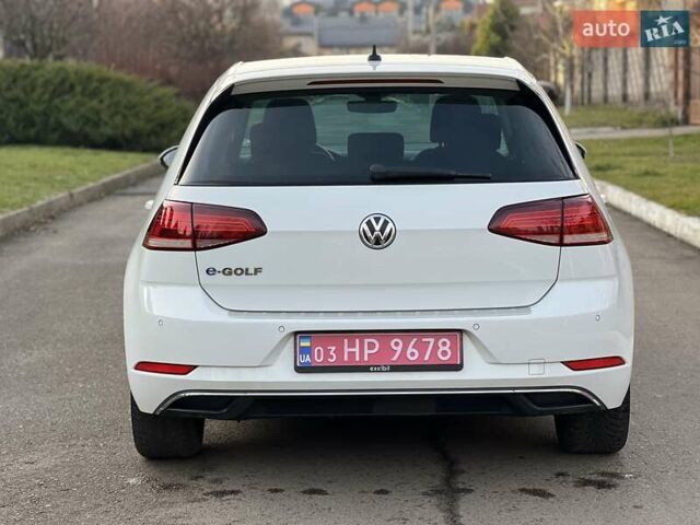 Белый Фольксваген e-Golf, объемом двигателя 0 л и пробегом 129 тыс. км за 11950 $, фото 21 на Automoto.ua