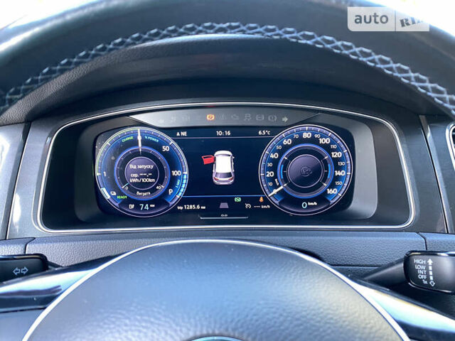 Білий Фольксваген e-Golf, об'ємом двигуна 0 л та пробігом 111 тис. км за 13500 $, фото 13 на Automoto.ua