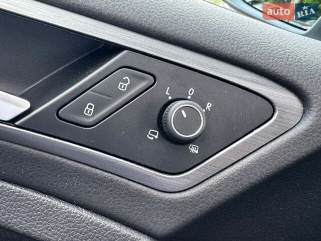 Білий Фольксваген e-Golf, об'ємом двигуна 0 л та пробігом 119 тис. км за 12800 $, фото 43 на Automoto.ua