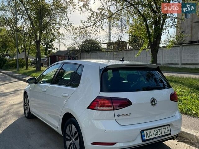 Белый Фольксваген e-Golf, объемом двигателя 0 л и пробегом 58 тыс. км за 16500 $, фото 1 на Automoto.ua
