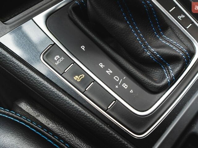 Білий Фольксваген e-Golf, об'ємом двигуна 0 л та пробігом 137 тис. км за 13500 $, фото 42 на Automoto.ua