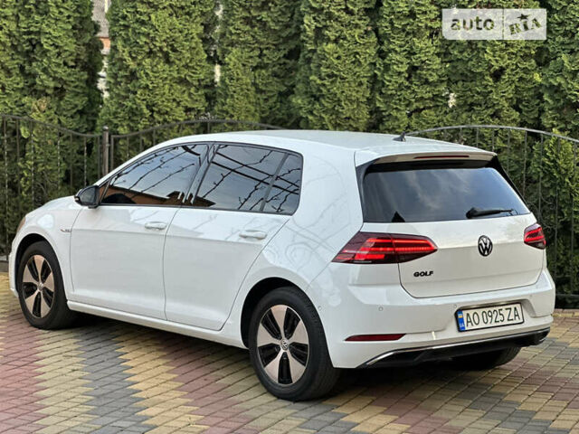 Білий Фольксваген e-Golf, об'ємом двигуна 0 л та пробігом 89 тис. км за 16999 $, фото 16 на Automoto.ua