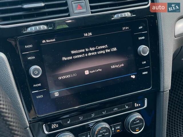 Білий Фольксваген e-Golf, об'ємом двигуна 0 л та пробігом 110 тис. км за 13530 $, фото 27 на Automoto.ua