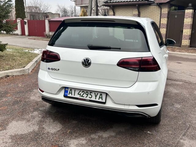 Білий Фольксваген e-Golf, об'ємом двигуна 0 л та пробігом 90 тис. км за 13000 $, фото 7 на Automoto.ua
