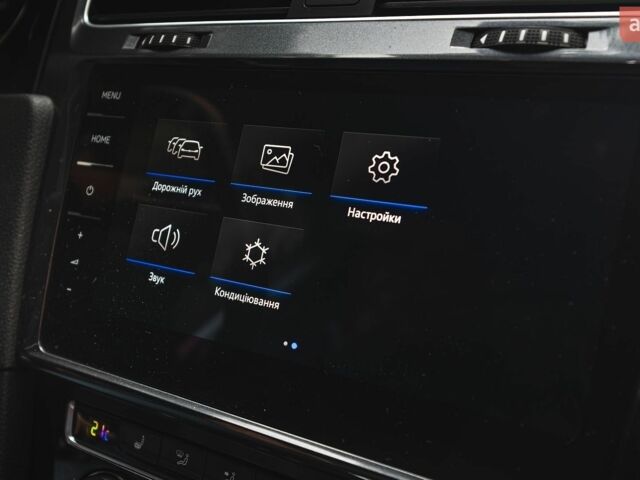 Білий Фольксваген e-Golf, об'ємом двигуна 0 л та пробігом 137 тис. км за 13500 $, фото 45 на Automoto.ua