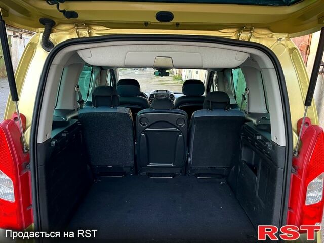 Белый Фольксваген e-Golf, объемом двигателя 0 л и пробегом 137 тыс. км за 13200 $, фото 30 на Automoto.ua