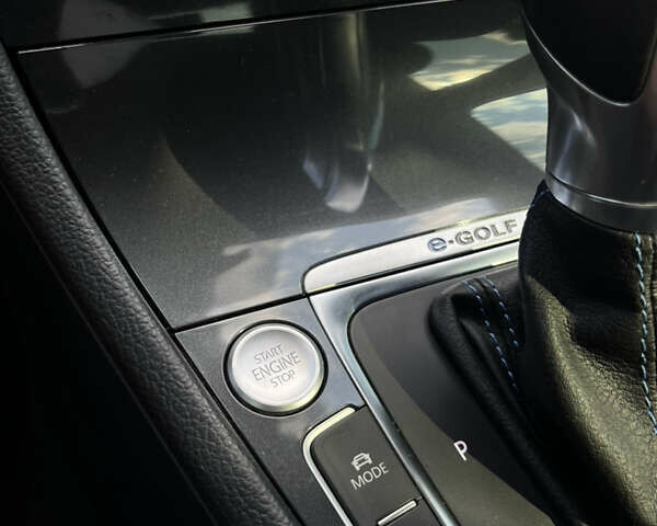 Білий Фольксваген e-Golf, об'ємом двигуна 0 л та пробігом 74 тис. км за 15200 $, фото 28 на Automoto.ua