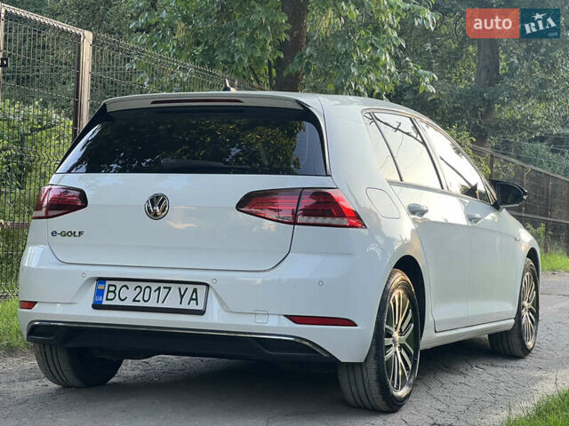 Білий Фольксваген e-Golf, об'ємом двигуна 0 л та пробігом 74 тис. км за 15200 $, фото 7 на Automoto.ua