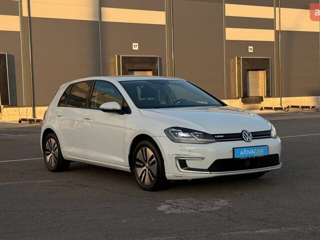 Белый Фольксваген e-Golf, объемом двигателя 0 л и пробегом 99 тыс. км за 13500 $, фото 4 на Automoto.ua