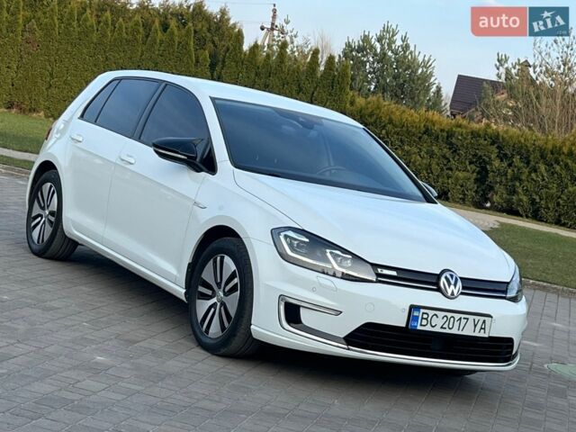Білий Фольксваген e-Golf, об'ємом двигуна 0 л та пробігом 79 тис. км за 15200 $, фото 12 на Automoto.ua