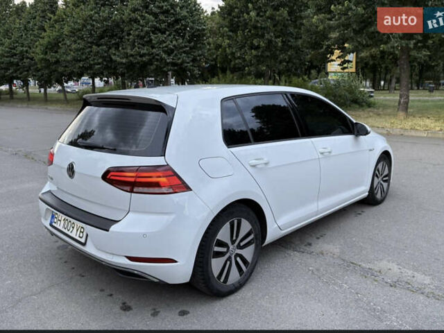 Білий Фольксваген e-Golf, об'ємом двигуна 0 л та пробігом 130 тис. км за 12300 $, фото 3 на Automoto.ua