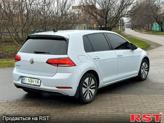 Білий Фольксваген e-Golf, об'ємом двигуна 0 л та пробігом 142 тис. км за 12800 $, фото 2 на Automoto.ua