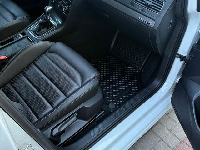 Білий Фольксваген e-Golf, об'ємом двигуна 0 л та пробігом 105 тис. км за 12500 $, фото 14 на Automoto.ua