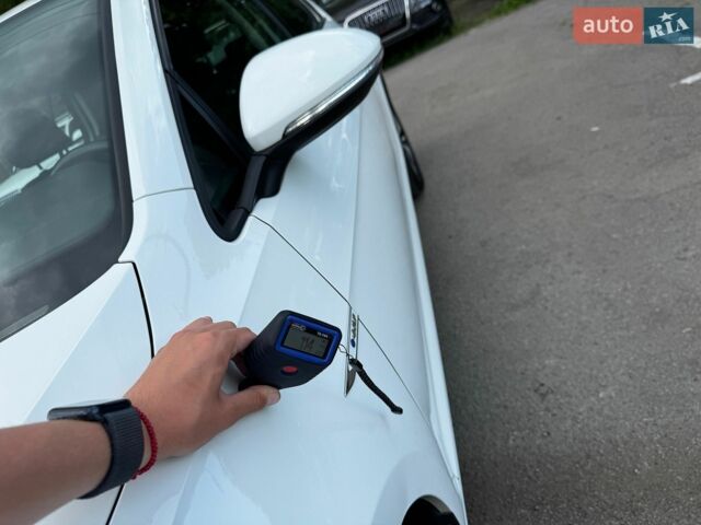 Білий Фольксваген e-Golf, об'ємом двигуна 0 л та пробігом 119 тис. км за 12800 $, фото 30 на Automoto.ua