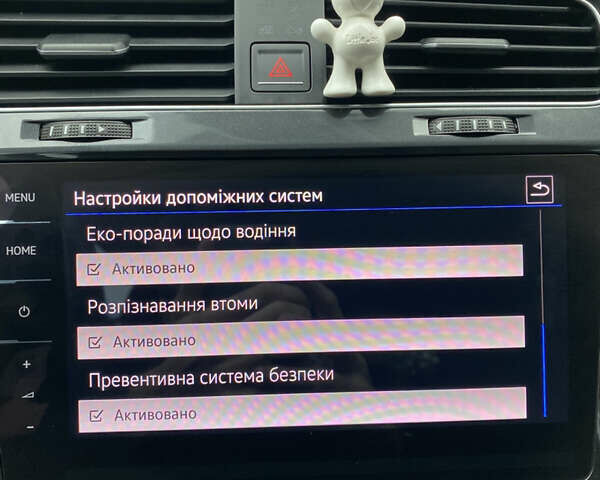 Белый Фольксваген e-Golf, объемом двигателя 0 л и пробегом 107 тыс. км за 13800 $, фото 18 на Automoto.ua