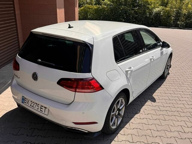 Белый Фольксваген e-Golf, объемом двигателя 0 л и пробегом 139 тыс. км за 12450 $, фото 18 на Automoto.ua