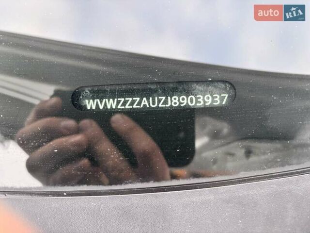 Білий Фольксваген e-Golf, об'ємом двигуна 0 л та пробігом 65 тис. км за 12800 $, фото 19 на Automoto.ua